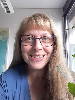 Frau  Sabine Hoffmann